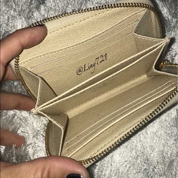 NOT FOR SALE!!  🖤 Damier Zippy Coin Wallet - Picture 3 of 7